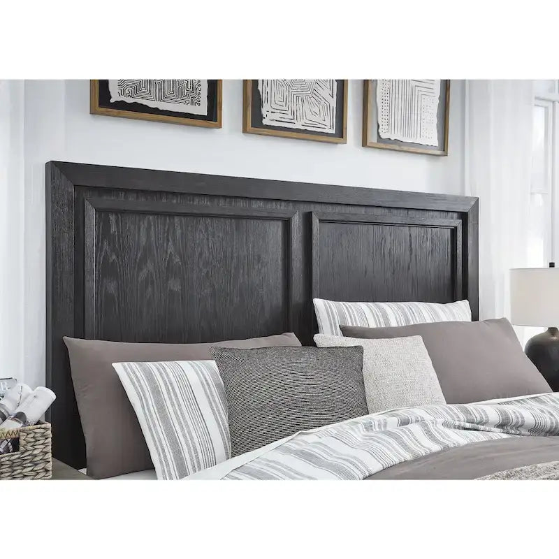 Cama con almacenaje Foyland negra de Signature Design by Ashley